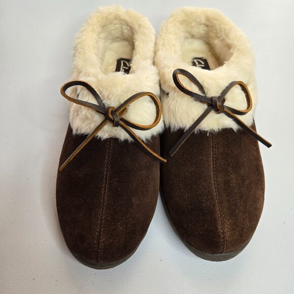 Clarks Women's Brown Suede Anabelle Faux Fur Lining Slippers Sz 8 - Picture 2 of 7